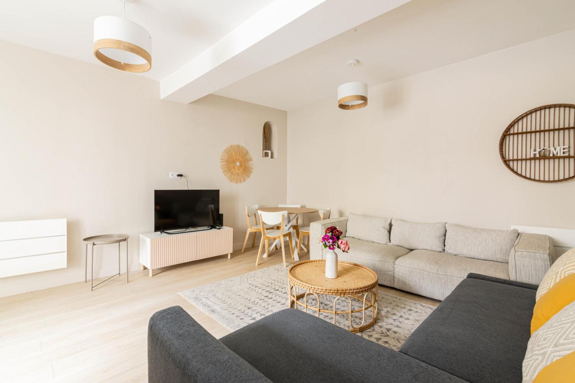 Luxurious 1 Bedroom Quartier De La Bastille Free Netflix París Exterior foto